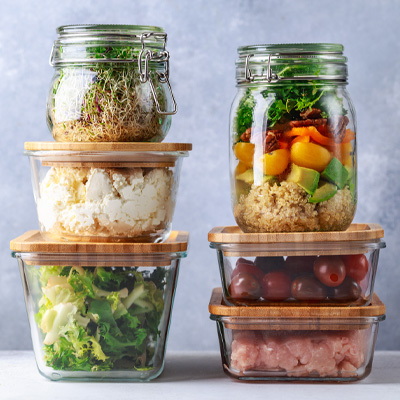 Stemningsbillede: Gruppe af flere opbevaringsglas til batch-tilberedning