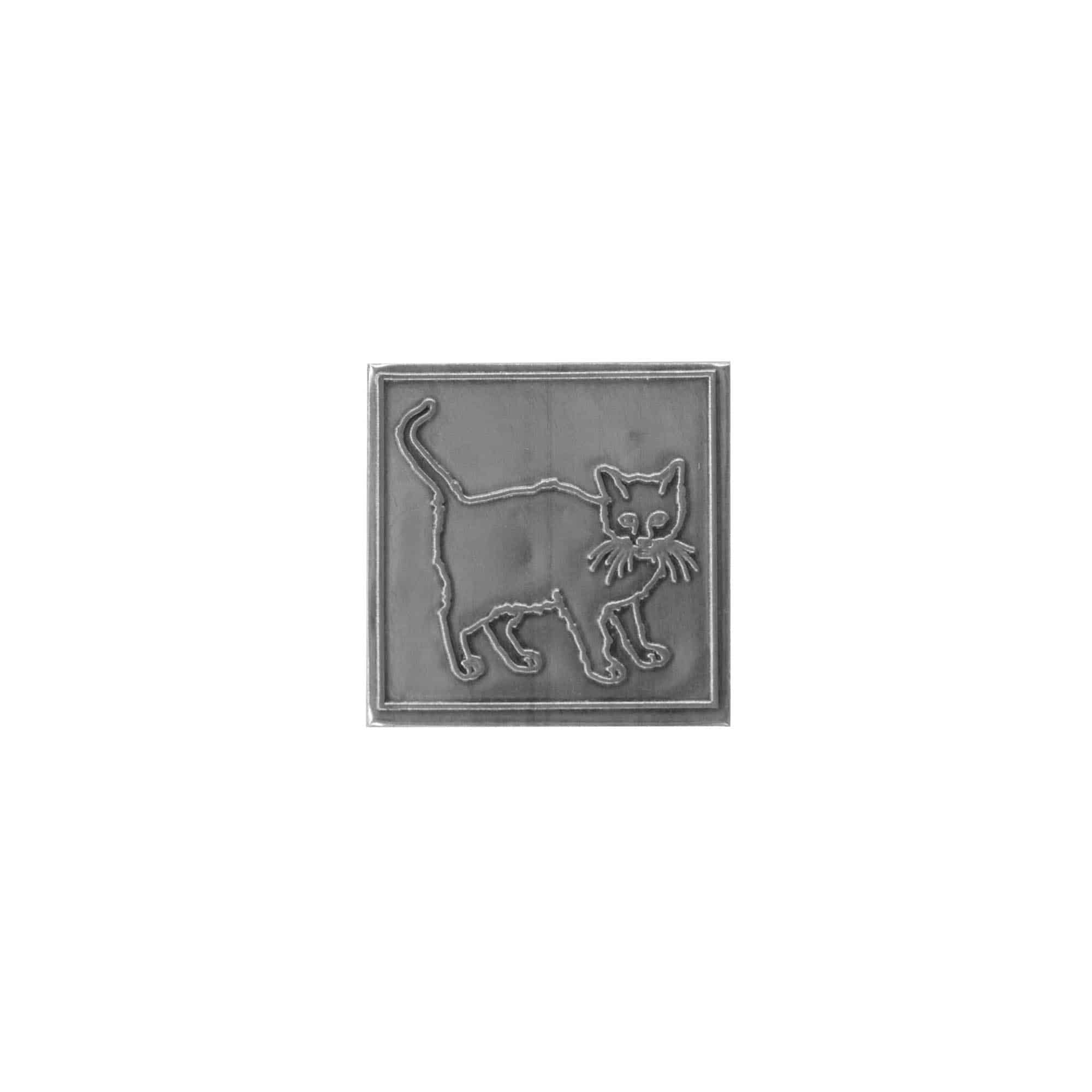 Tinmærke 'Katze', kvadratisk, metal, sølv Tinmærke 'Katze', kvadratisk, metal, sølv